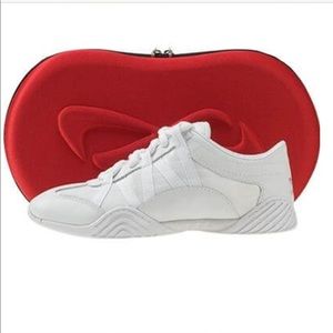 Nfinity evolution cheer shoes.